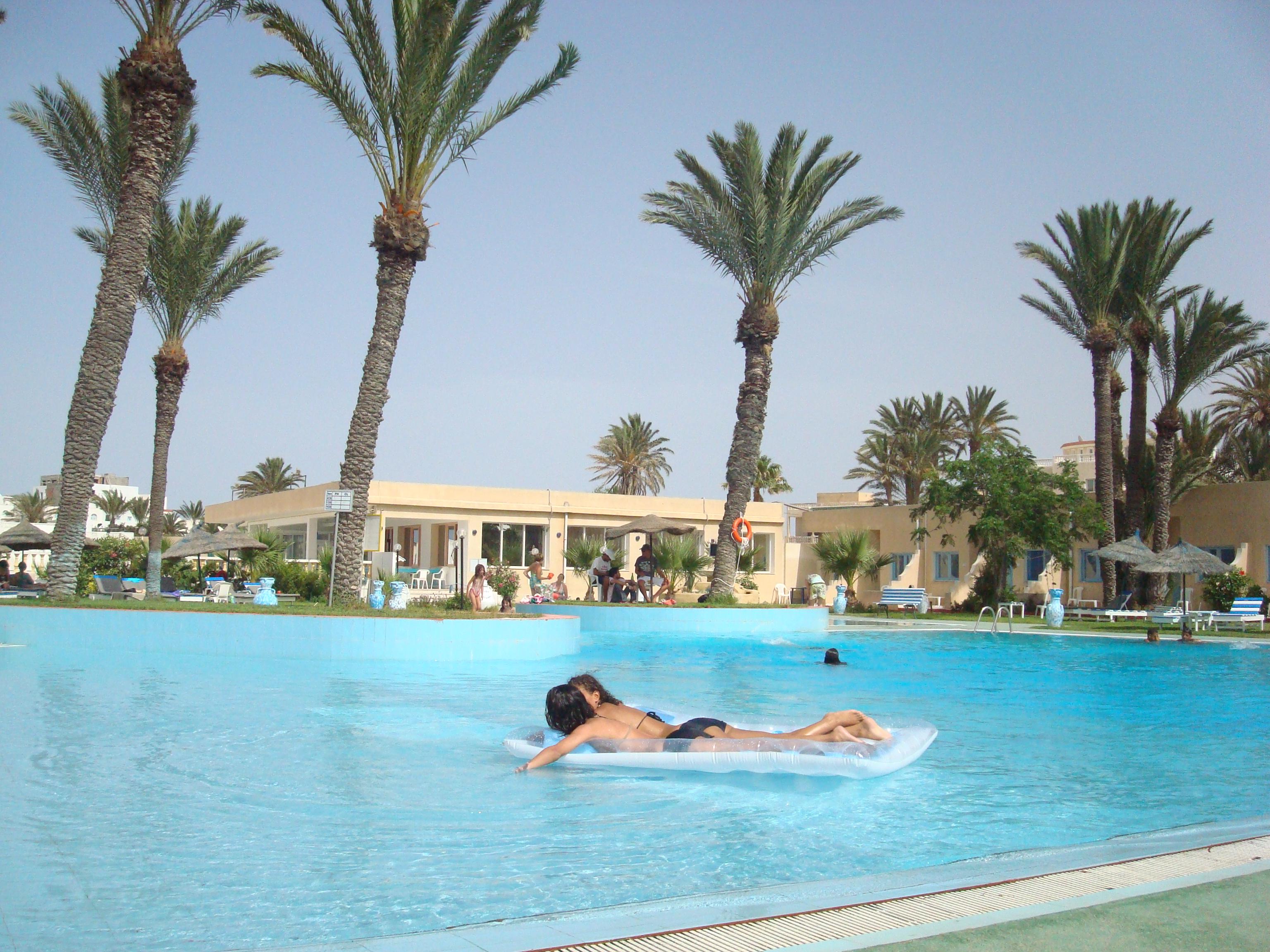Hotel Les Palmiers Monastir Exteriör bild
