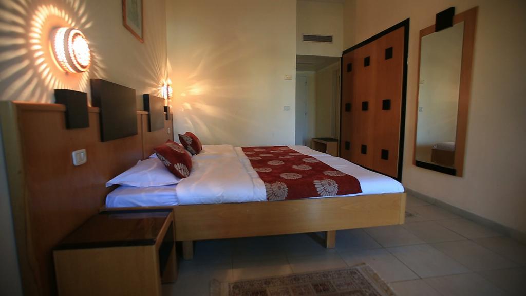 Hotel Les Palmiers Monastir Exteriör bild