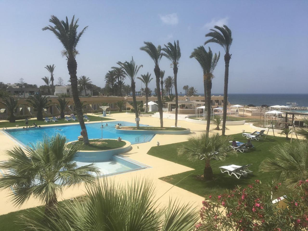 Hotel Les Palmiers Monastir Exteriör bild