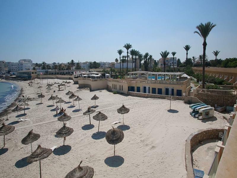 Hotel Les Palmiers Monastir Exteriör bild