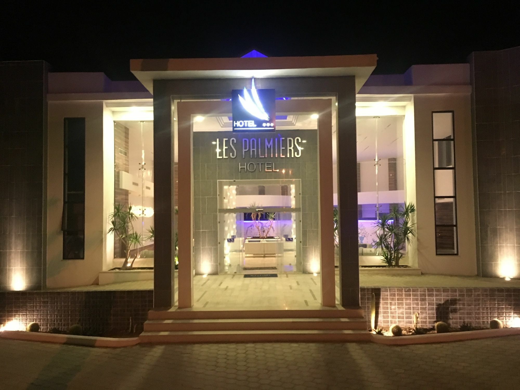 Hotel Les Palmiers Monastir Exteriör bild